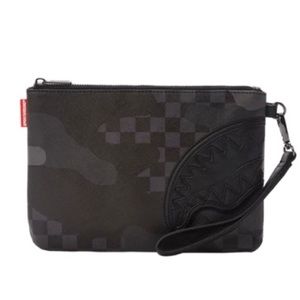 NWT Spray Ground Clutch